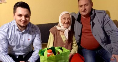 Fata Hamidović iz Sapne ima stotinu godina i redovno izlazi na izbore kako bi glasala za SDA