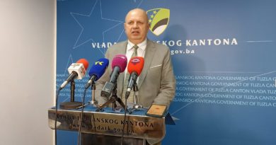 Ministar Džidić “zaboravio” isplatu socijalnih davanja najugroženijima